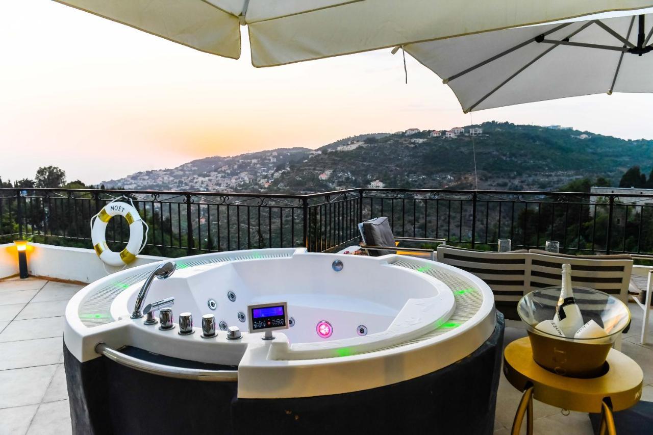 Beit Lebbos Boutique Hotel ベイト・エッディーン エクステリア 写真