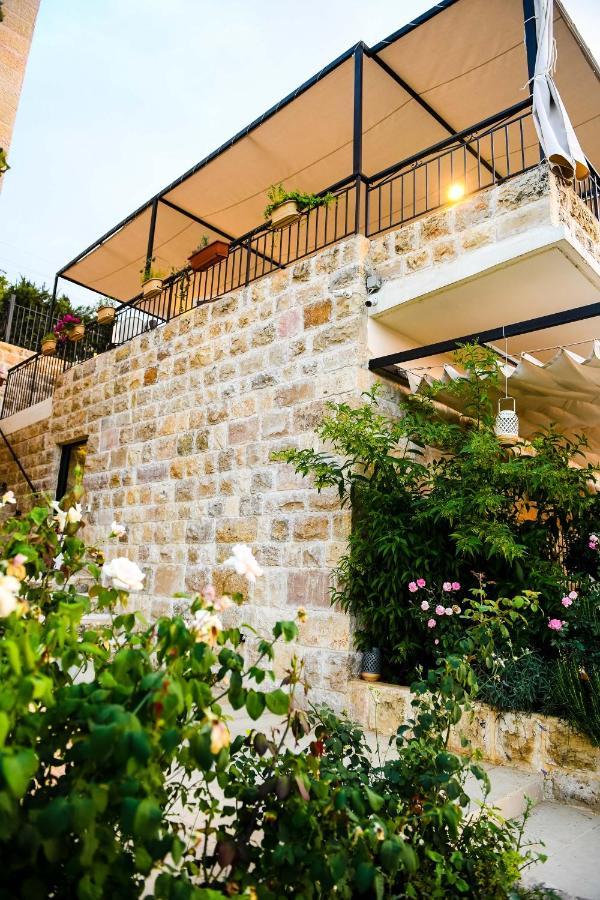 Beit Lebbos Boutique Hotel ベイト・エッディーン エクステリア 写真