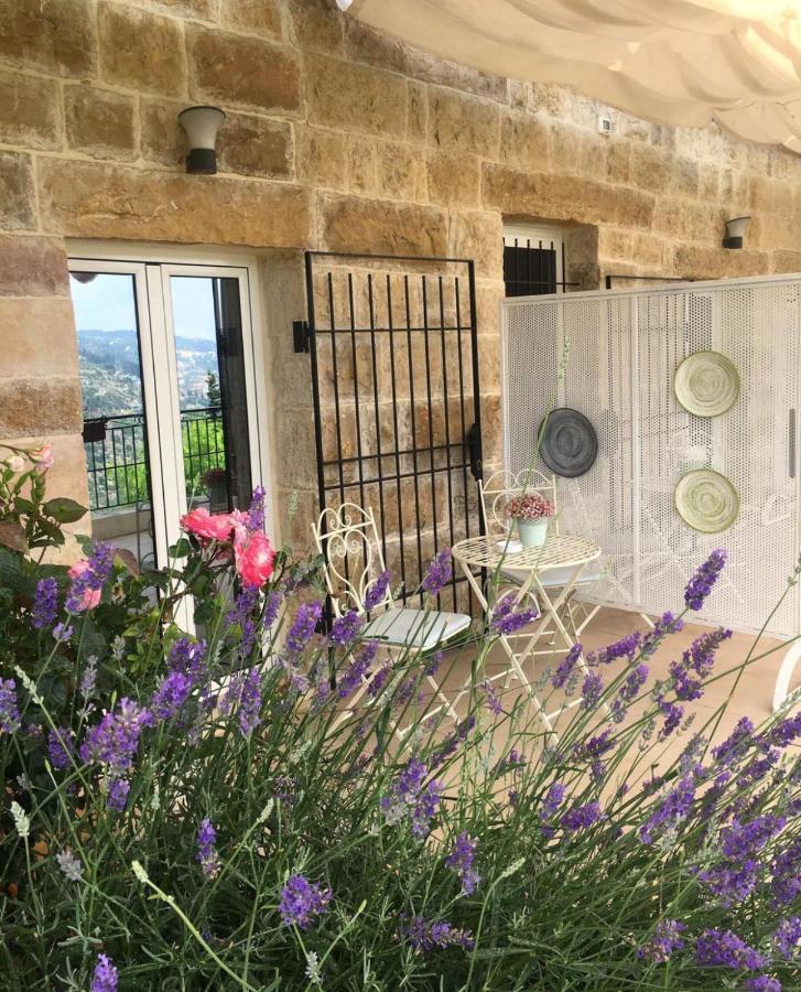 Beit Lebbos Boutique Hotel ベイト・エッディーン エクステリア 写真