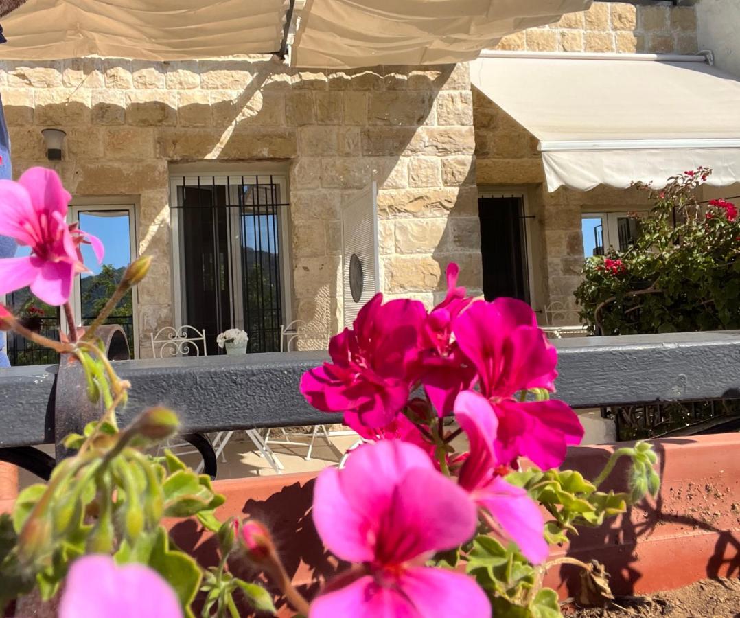Beit Lebbos Boutique Hotel ベイト・エッディーン エクステリア 写真